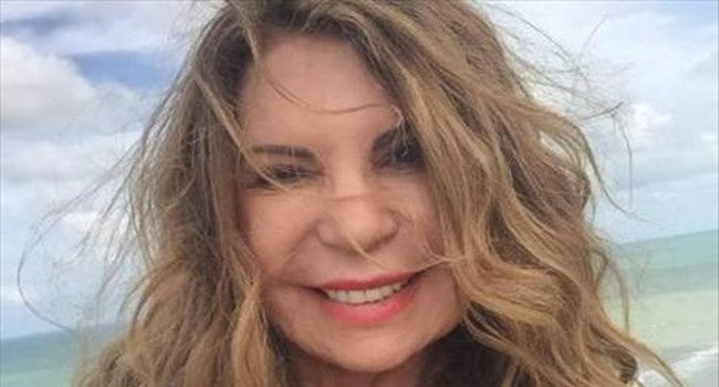 Cantora Elba Ramalho faz desabafo em rede social após assalto no Rio