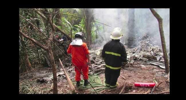 Nova tragédia: avião de pequeno porte cai em Manaus e deixa seis mortos