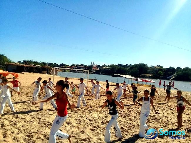 brincadeira e ginga em sao francisco maranhão capoeira praia