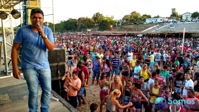 flávio maranhão em amarante show clube do bobô Flávio Maranhão e Farra da Gordinha festival de verão são francisco maranhão