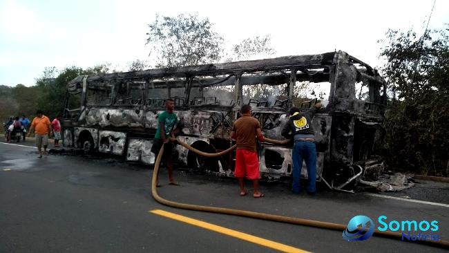 incêndio em ônibus jurandir amarante br-343