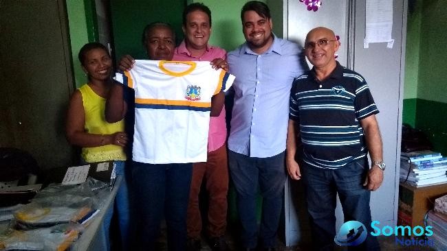 Entrega de uniforme escolar IMG 20170904 164943900