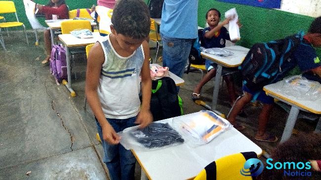 Entrega de uniforme escolar IMG 20170904 170002354