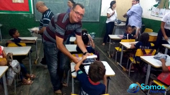Entrega de uniforme escolar IMG 20170904 170229362