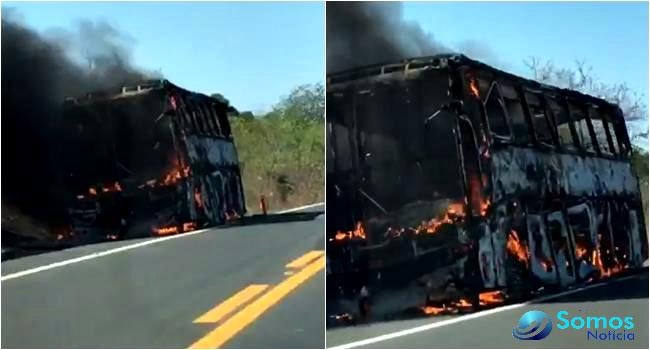 ônibus pega fogo monsenhor gil br-316