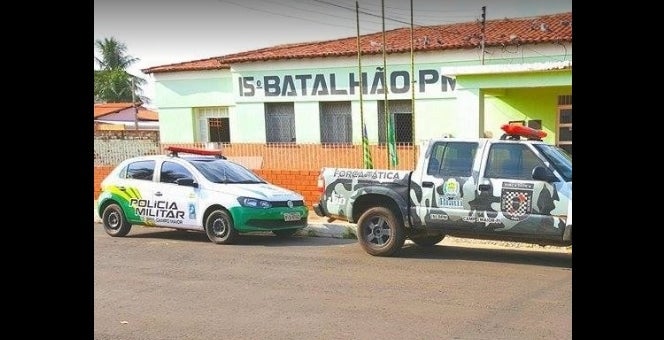 adolescente mata padrasto picos golpes de faca