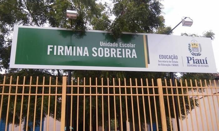 diretora agredida escola teresina estudante