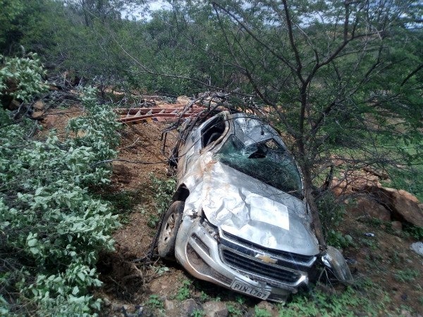 funcionários da eletrobras acidente caminhonete Buriti dos Montes Castelo capotamento