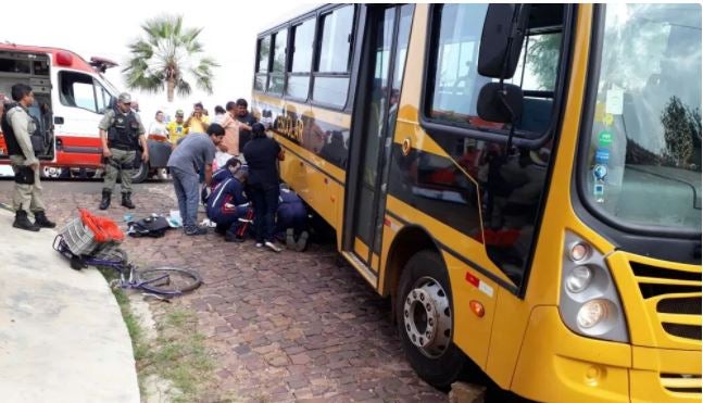 mulher esmagada ônibus escolar campo maior