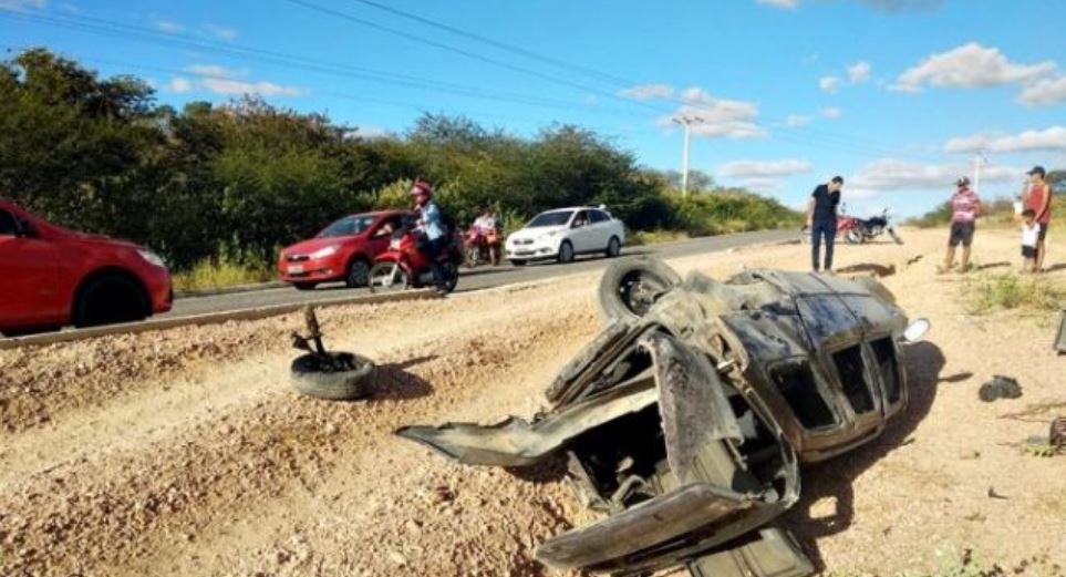 irmãos capotamento jaicós