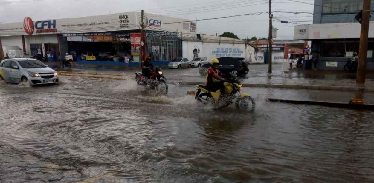 alagamentos em bairros de Teresina chuvas