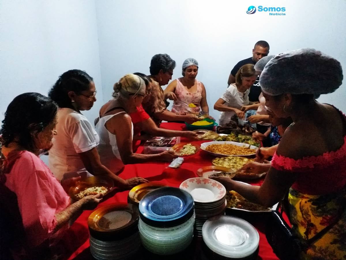 jantar para os idosos de Amarante dia das mães