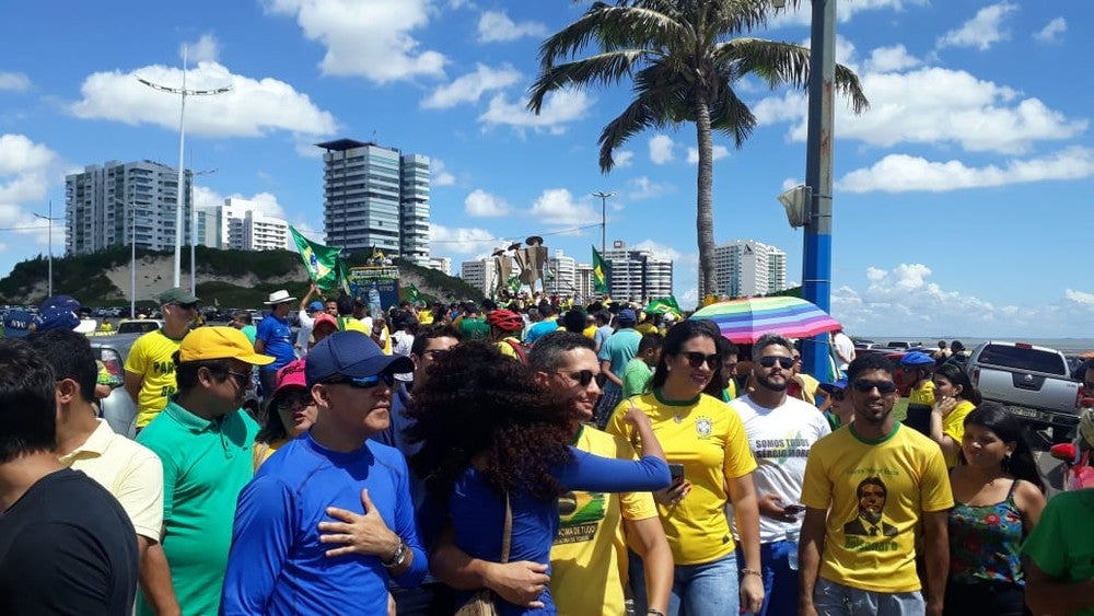 manifestação em apoio a bolsonaro e sérgio moro em são luís do maranhão