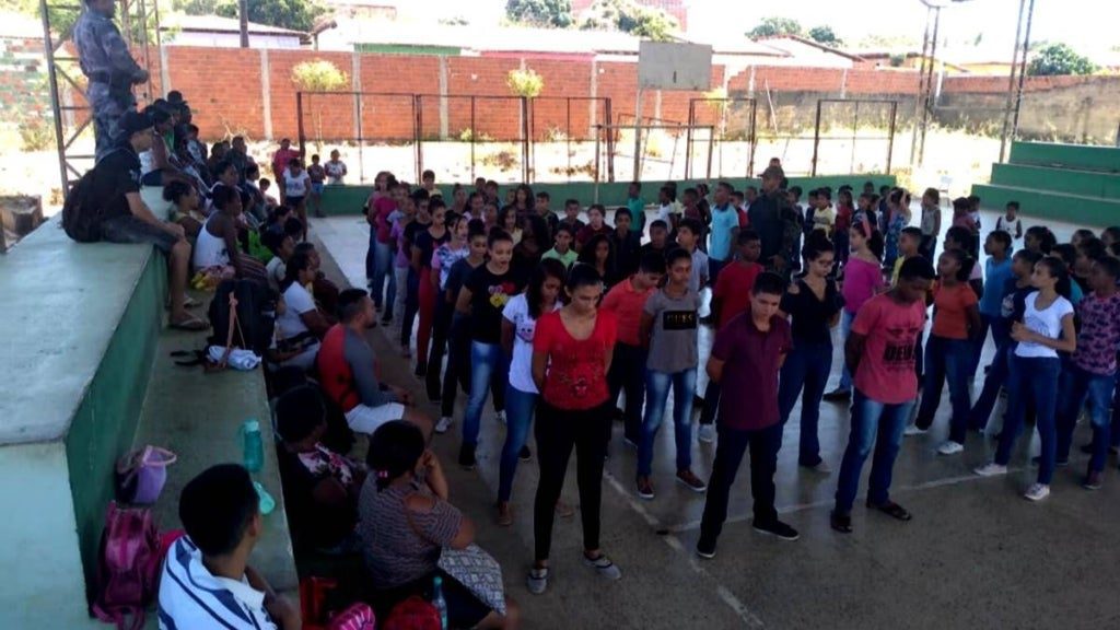 homenagem aos pais durante aulas de comando pelotão mirim regeneração