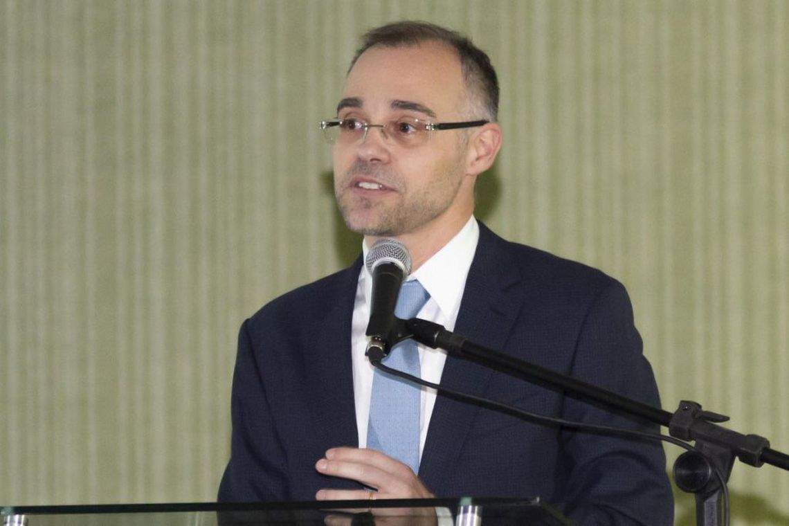 novo ministro da justiça andré mendonça