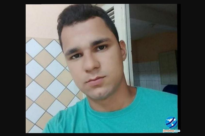 jovem estudante de Engenharia Mecãnica