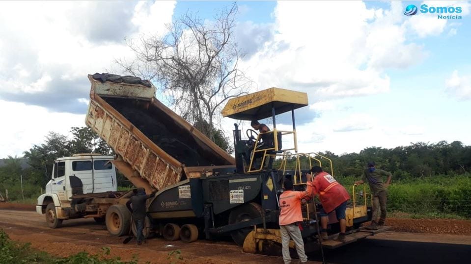 pavimentação asfáltica na comunidade piquizeiro São Francisco do Maranhão