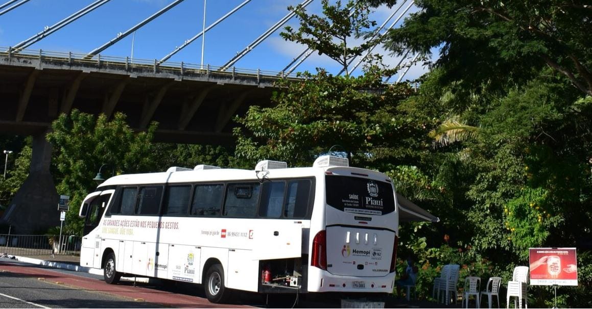 campanha de doação de sangue na Ponte Estaiada