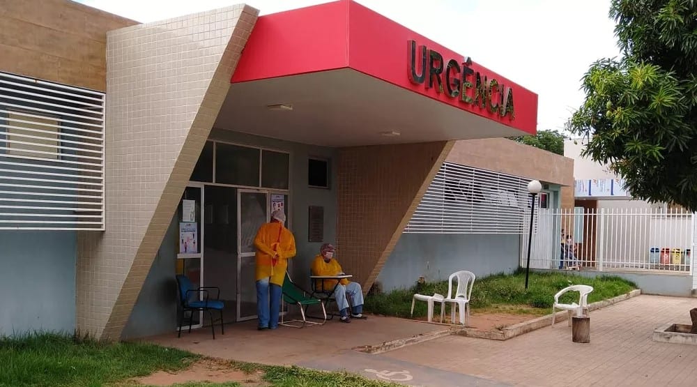 criança que caiu dentro de casa em Picos