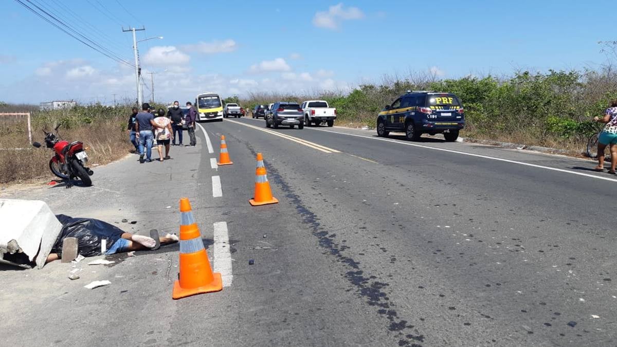 Motociclista colisão com carreta Parnaíba