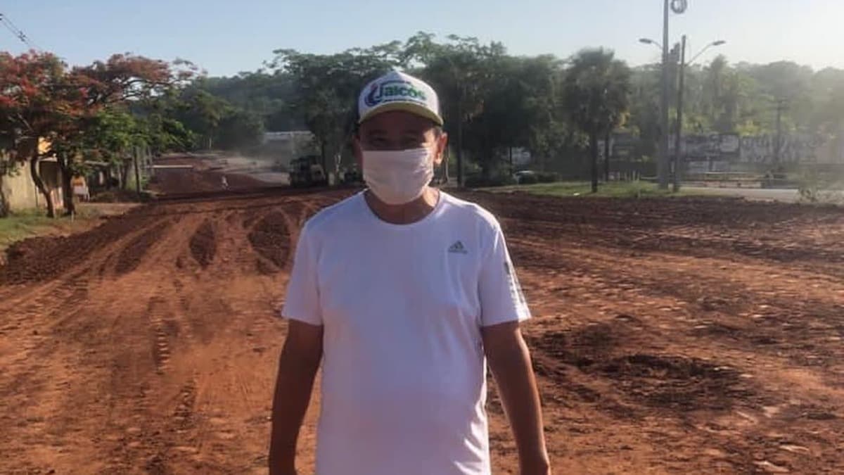 Governador Wellington Dias em visita à obra