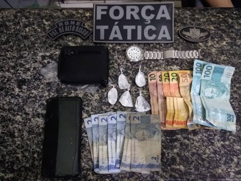 Suspeito é preso em Valença durante patrulhamento da Força Tática; cocaína e dinheiro são apreendidos