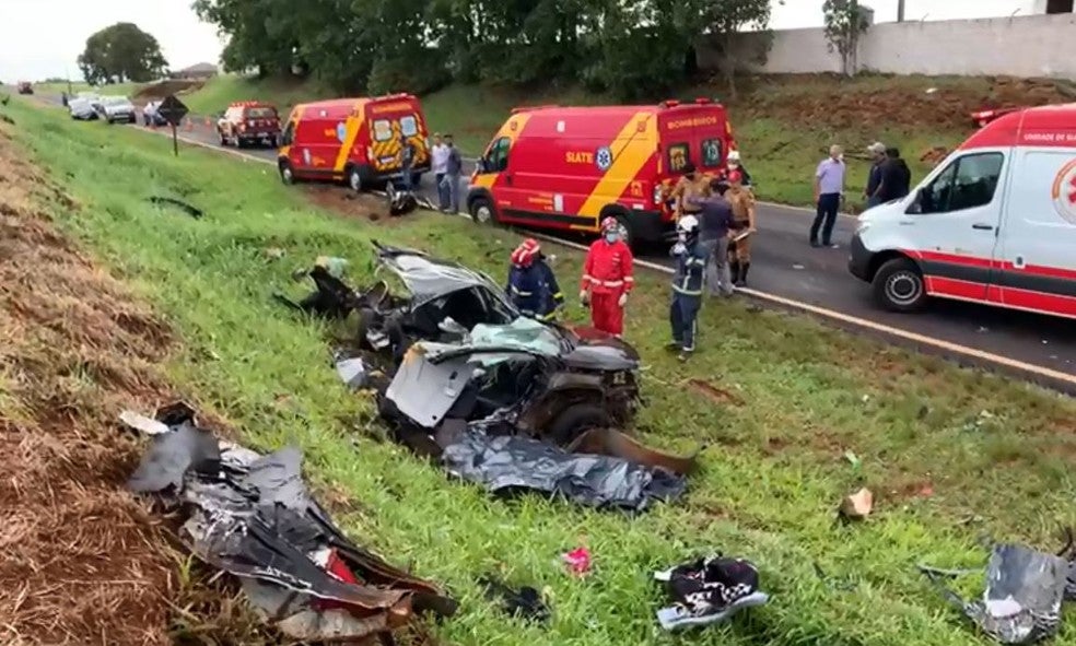 Colisão deixa seis mortos em Cascavel-PR; duas crianças e um adolescente estão entre as vítimas