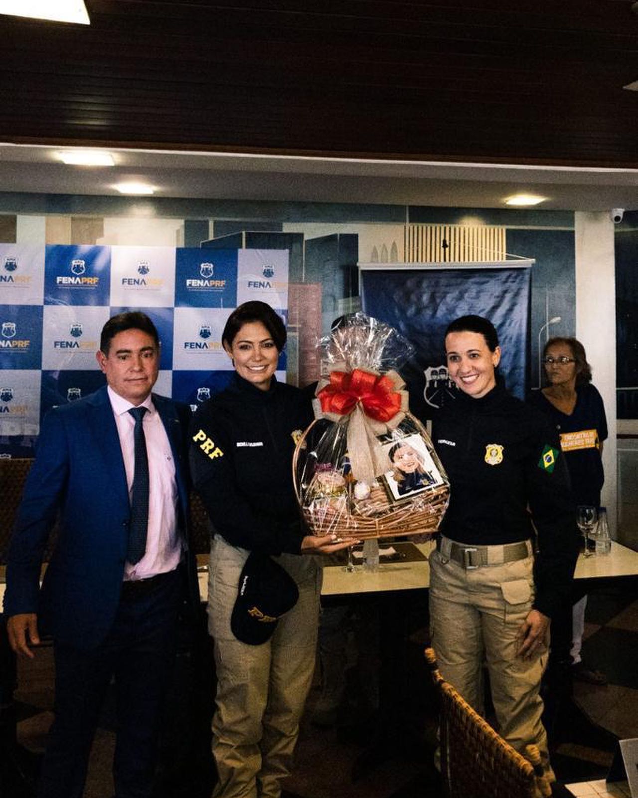 homenagem prf uniforme