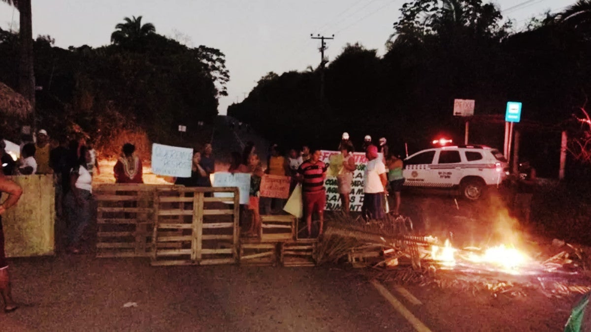 moradores protesto ônibus