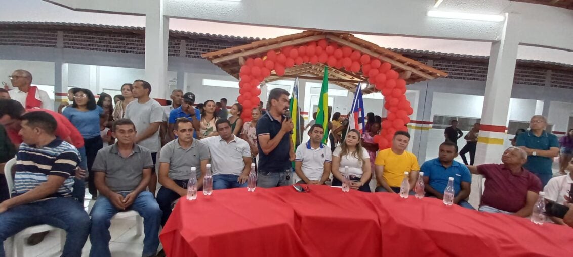 Prefeito Adelbarto inaugura escola na comunidade Vaquejador