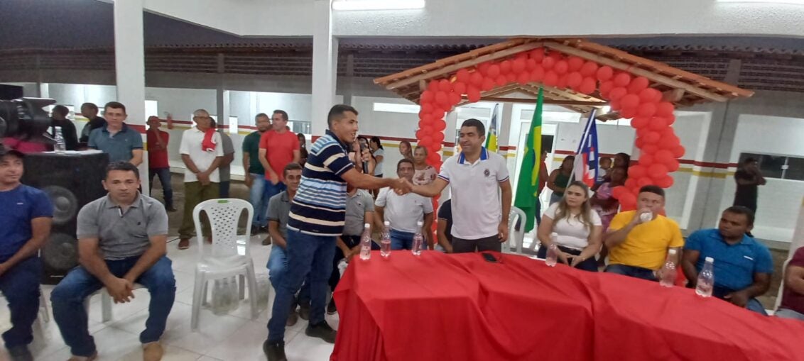 Prefeito Adelbarto inaugura escola na comunidade Vaquejador