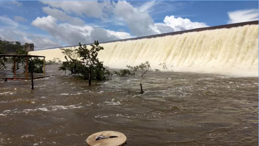 Pai e filho morrem durante pescaria em barragem no Piauí