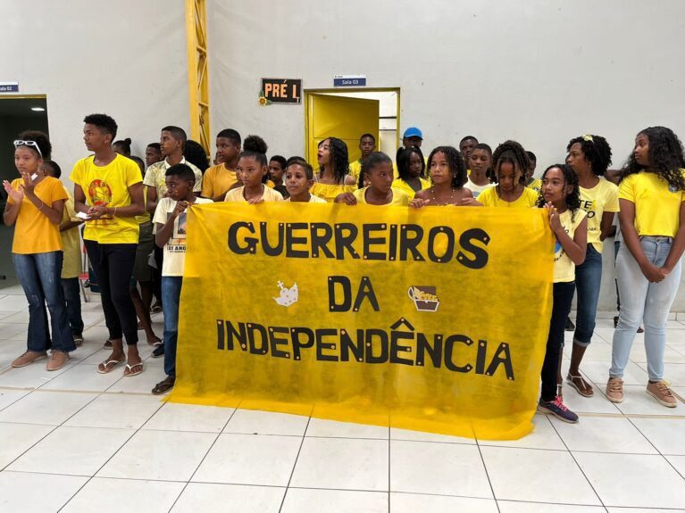 Escola do Assentamento Araras finaliza setembro com gincana alusiva à pátria