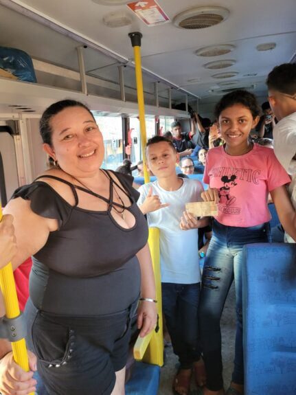 Alunos da escola Mãe Júlia, na Tapera, visitam pontos turísticos de Amarante