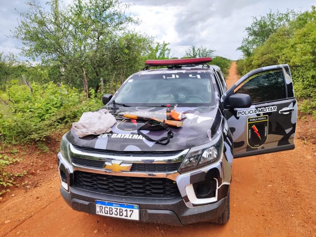 Força Tática do 20º BPM apreende arma de fogo e cartuchos em Caridade do Piauí