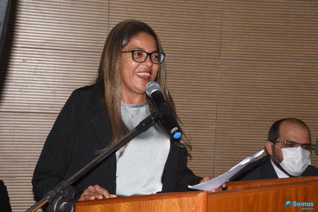 Mulheres empreendedoras de Amarante recebem certificado durante homenagem na Câmara de Vereadores