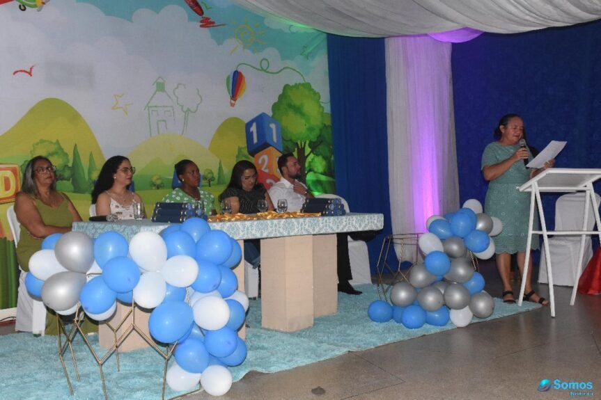 Escola Tia Malena realiza 'Formatura do ABC' em Regeneração