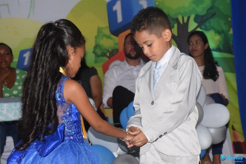 Escola Tia Malena realiza 'Formatura do ABC' em Regeneração