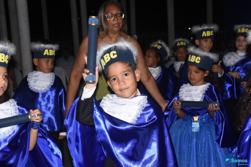 Escola Tia Malena realiza 'Formatura do ABC' em Regeneração