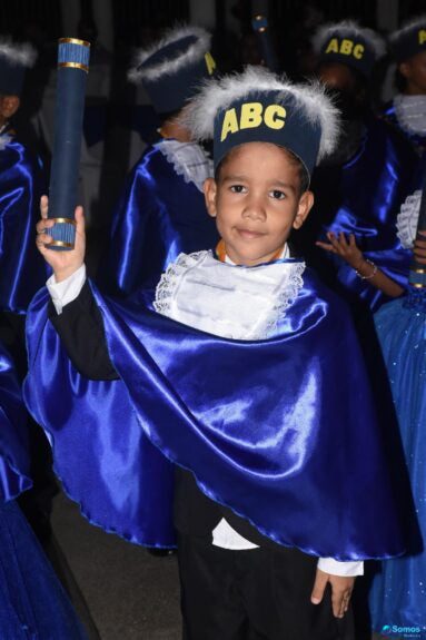 Escola Tia Malena realiza 'Formatura do ABC' em Regeneração
