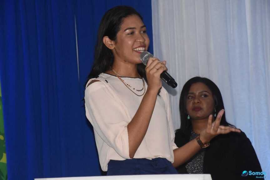 Escola Tia Malena realiza 'Formatura do ABC' em Regeneração