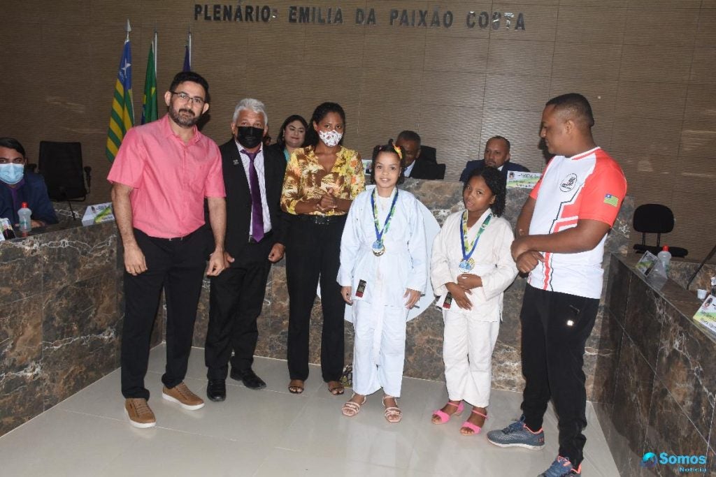 Após medalhas de ouro para Amarante, alunas do projeto Superação recebem homenagem na Câmara de Vereadores