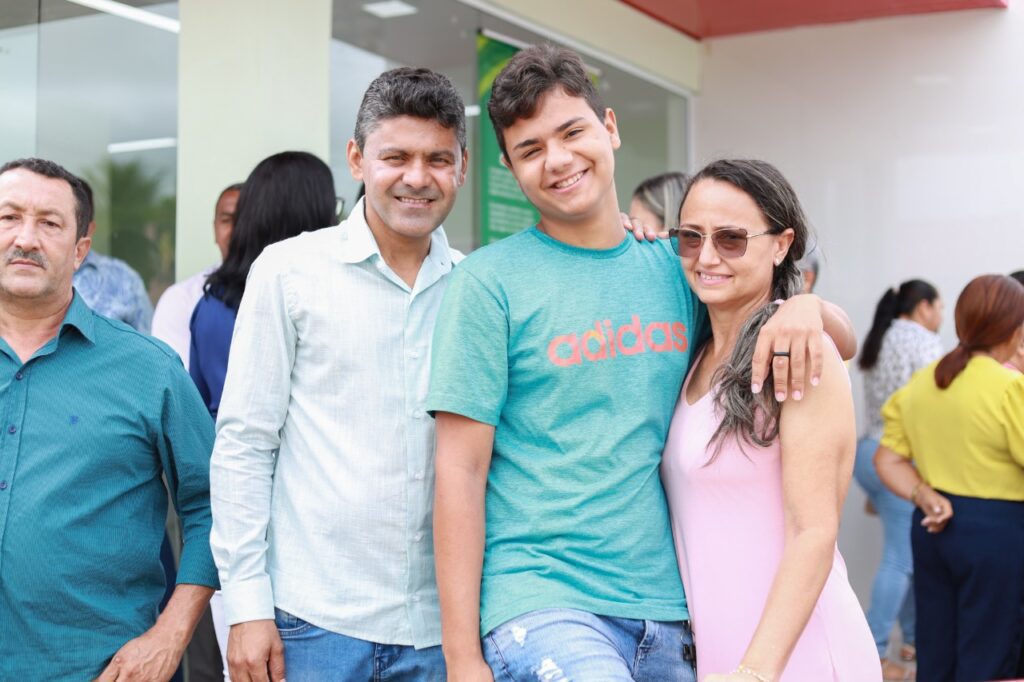 Gestão municipal e Câmara de Vereadores comemoram aniversário de Pajeú do Piauí com inaugurações