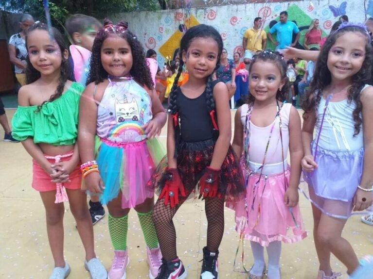 Em Amarante, pequenos foliões fazem a animação no Carnaval do Grupo Pitágoras