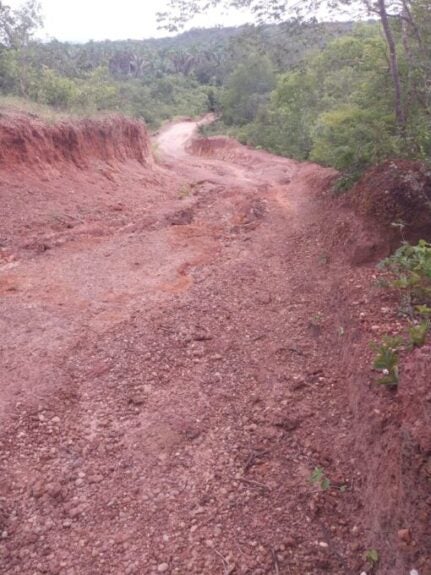 Infraestrutura recupera estradas vicinais para garantir acesso de ônibus escolares em São Francisco do MA