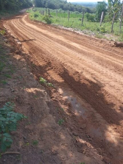 Infraestrutura recupera estradas vicinais para garantir acesso de ônibus escolares em São Francisco do MA