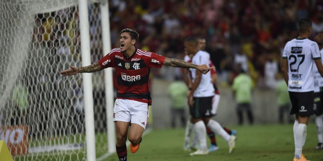 Flamengo goleia Maringá para se garantir nas oitavas da Copa do Brasil