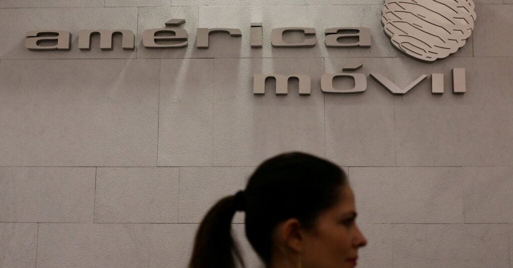 Lucro trimestral da América Móvil do México cai para US$ 1,7 bilhão