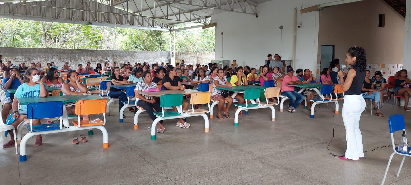 Projeto Escola Família contribui com debates na Escola Municipal Joca Vieira