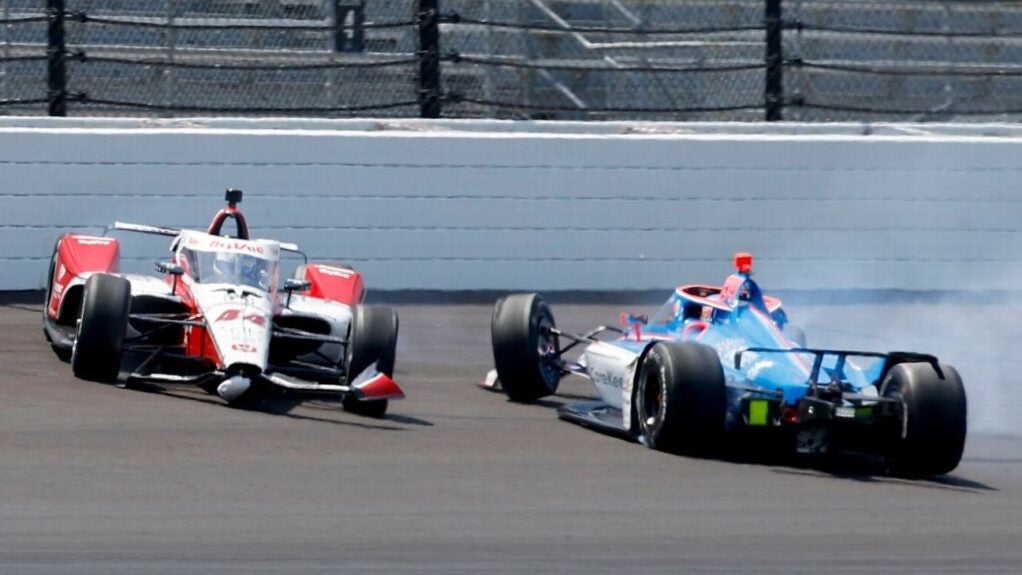 Wilson fraturou vértebras em treino da Indy 500